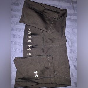 NWOT Women’s Under Armour Heat Gear Workout Pants